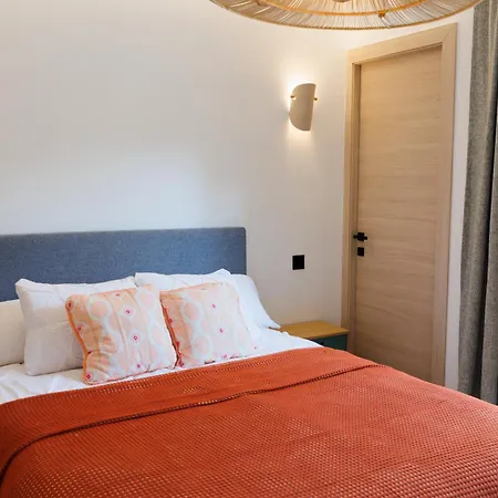 Cigale Terracotta Avec Sauna A Apartament